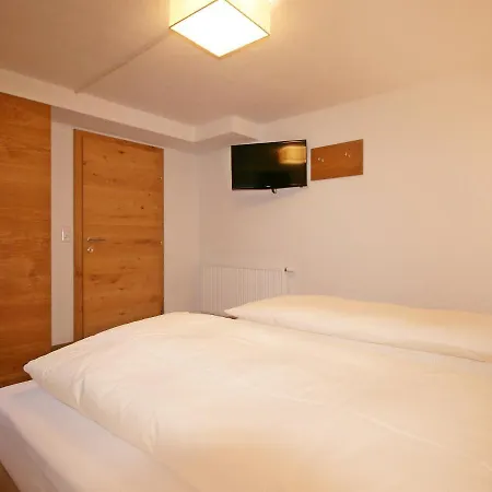 Happy By Interhome * Eben Im Pongau